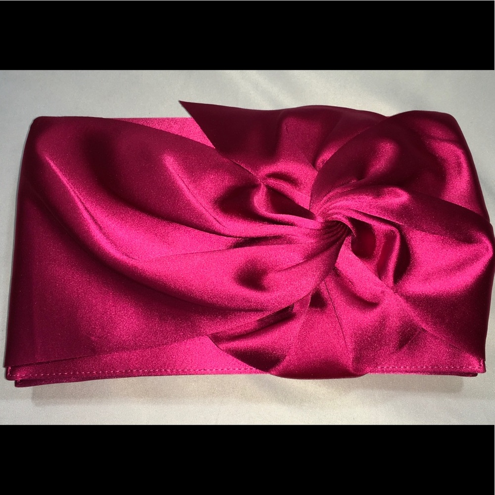 Karen Millen  Women’s  Clutch  Sating Pink Color